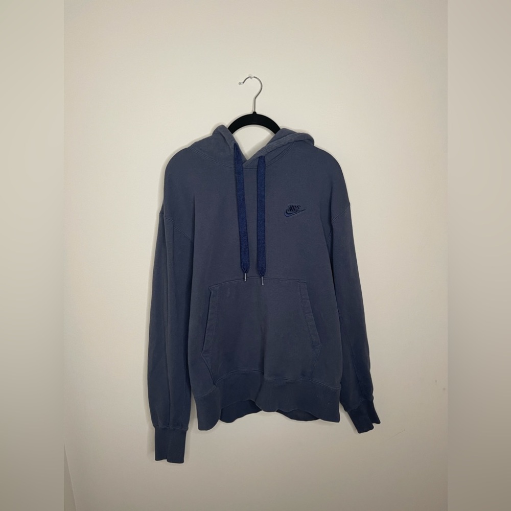Navy Nike sweatshirt size M